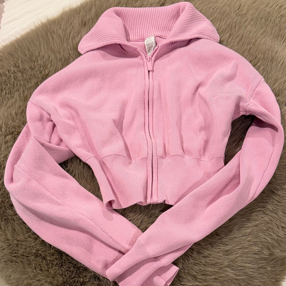 ALO Yoga Ribbed Collared Zip Sweater in sweet Pink size small